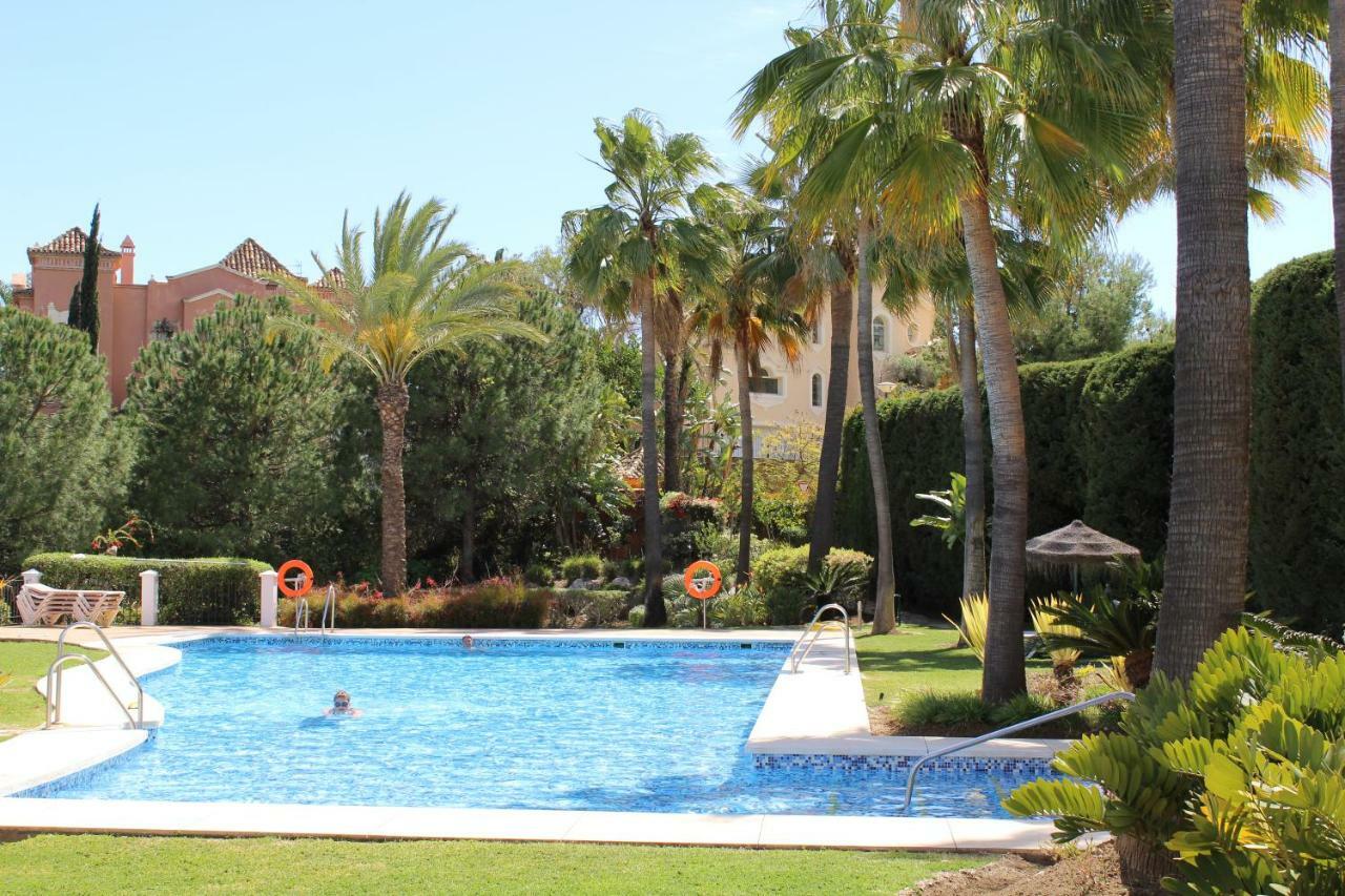 La Concha Vista La Quinta Apartment Marbella Bagian luar foto