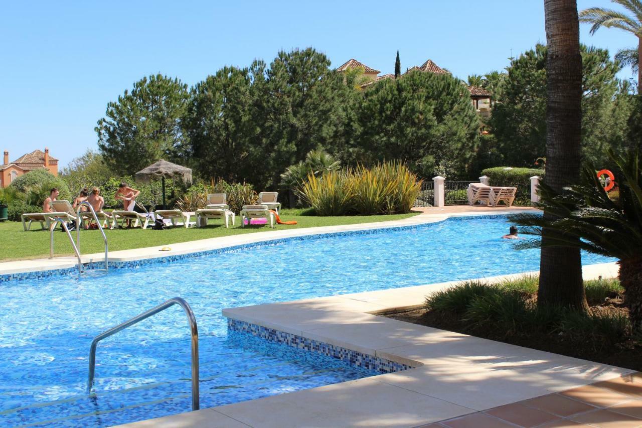 La Concha Vista La Quinta Apartment Marbella Bagian luar foto