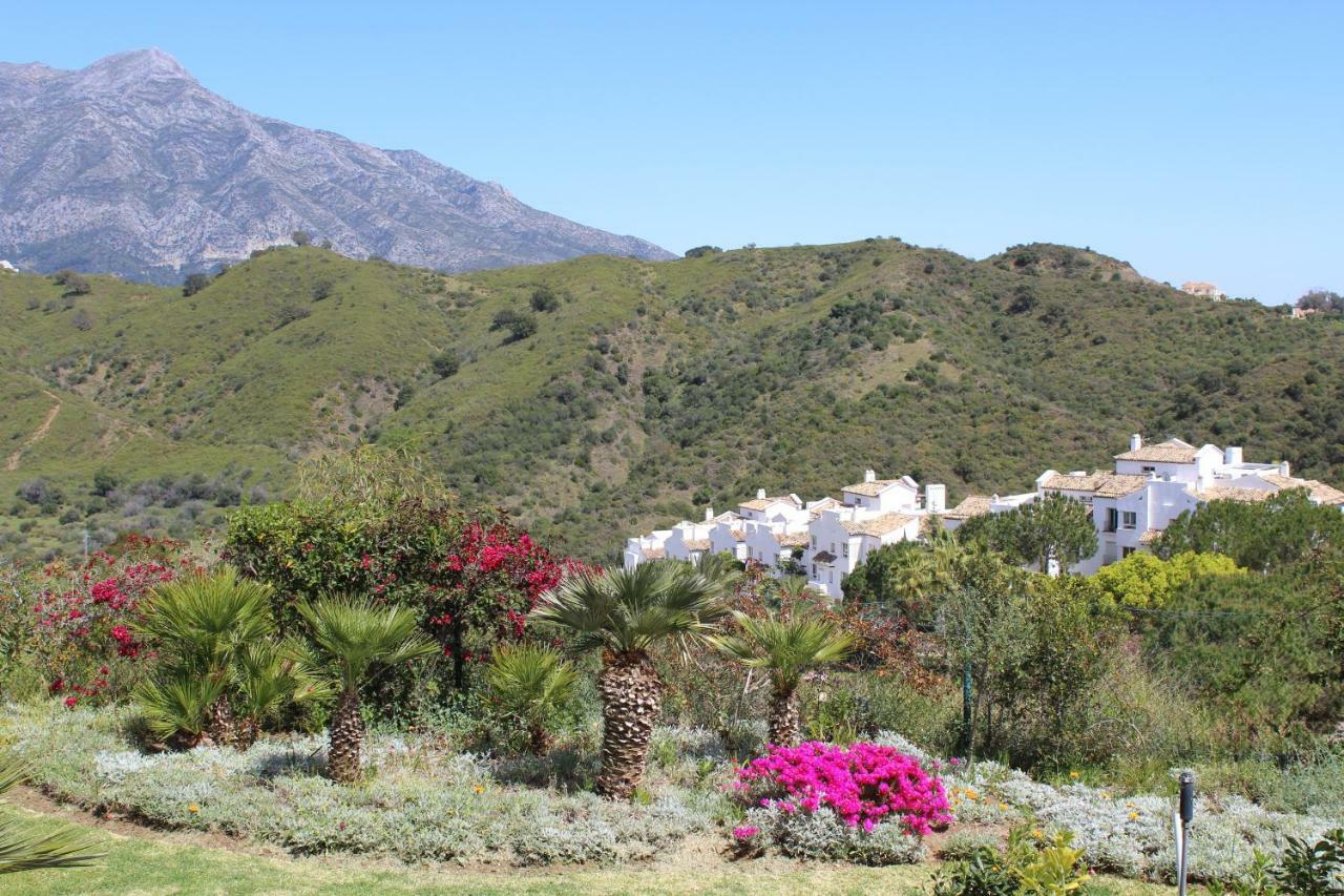La Concha Vista La Quinta Apartment Marbella Bagian luar foto